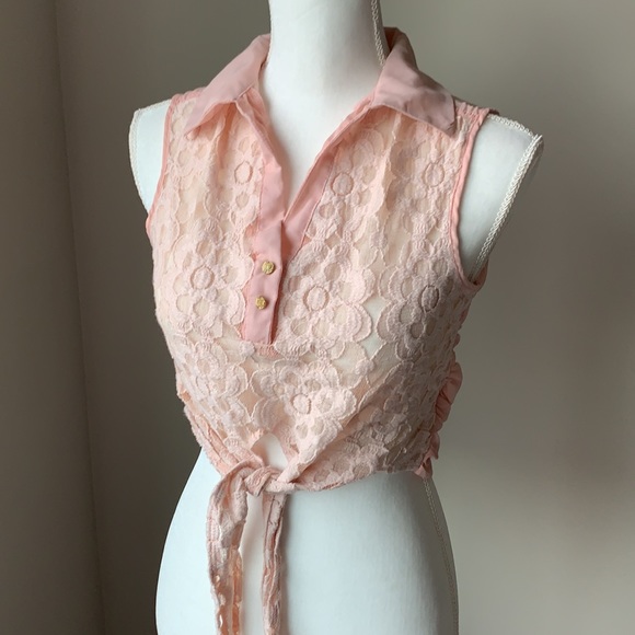 Suzy Shier crop top with tie knot in front - Picture 9 of 10
